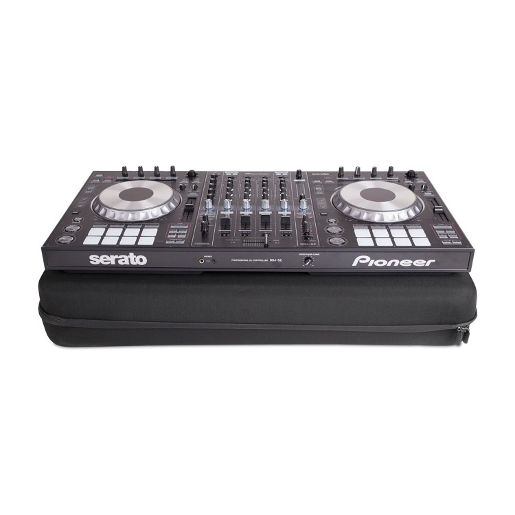 UDG Creator Controller Hardcase 2XL Black MK2