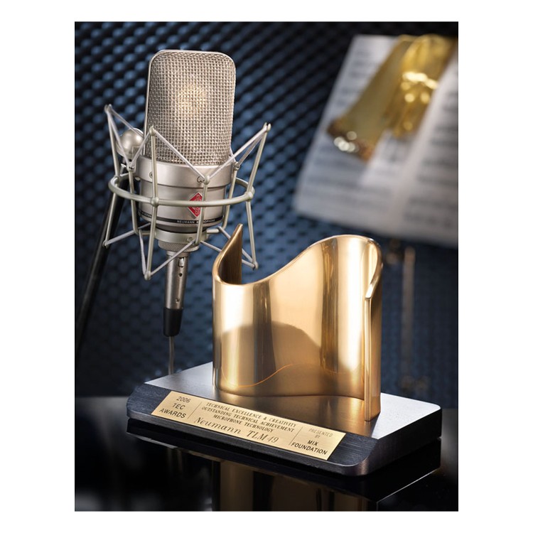 Neumann TLM 49