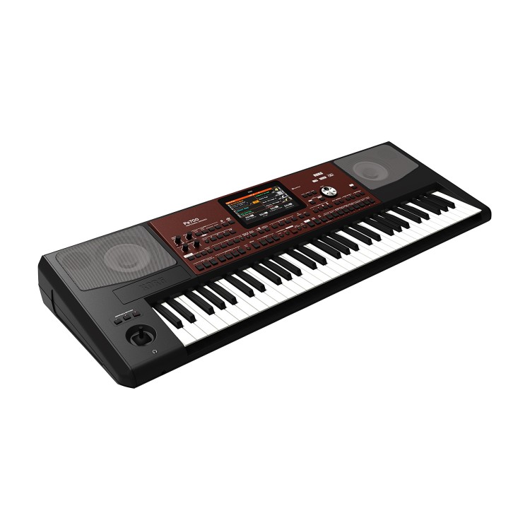 Korg Pa700