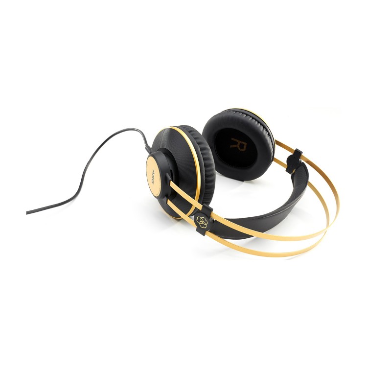 AKG K92