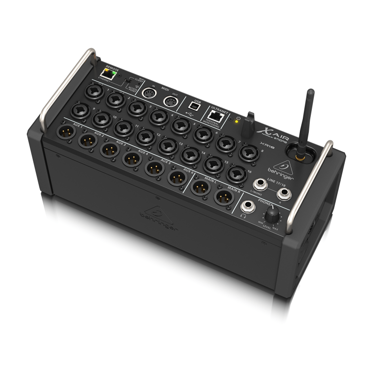 Behringer X AIR XR18